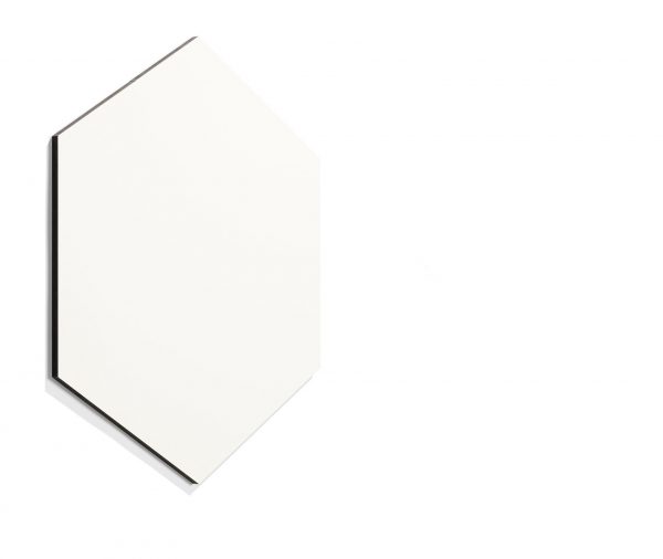 Chameleon Writing - Hexagon / sexkantig - Magnetisk whiteboardtavla med dold upphängning & utan ramar. Gjord i emalj stål med svartlackerade kanter.